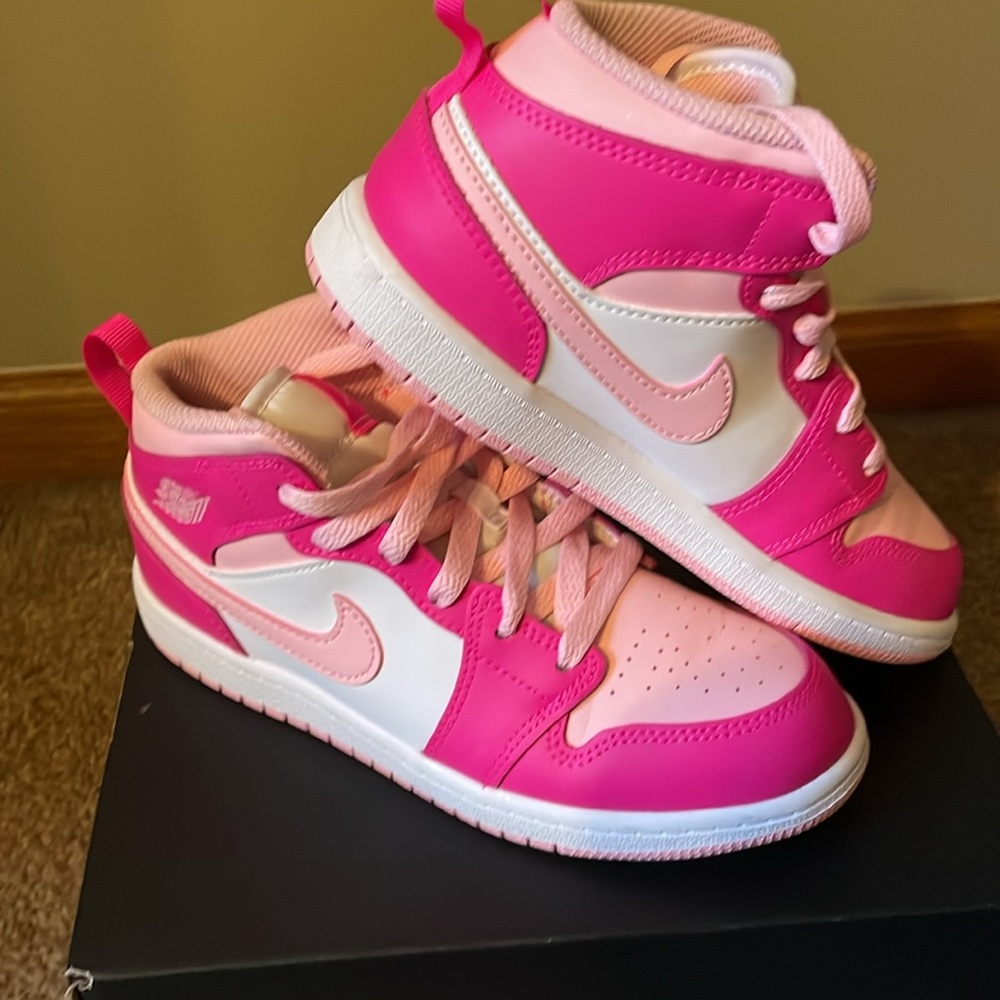 Youth Jordan Shoes